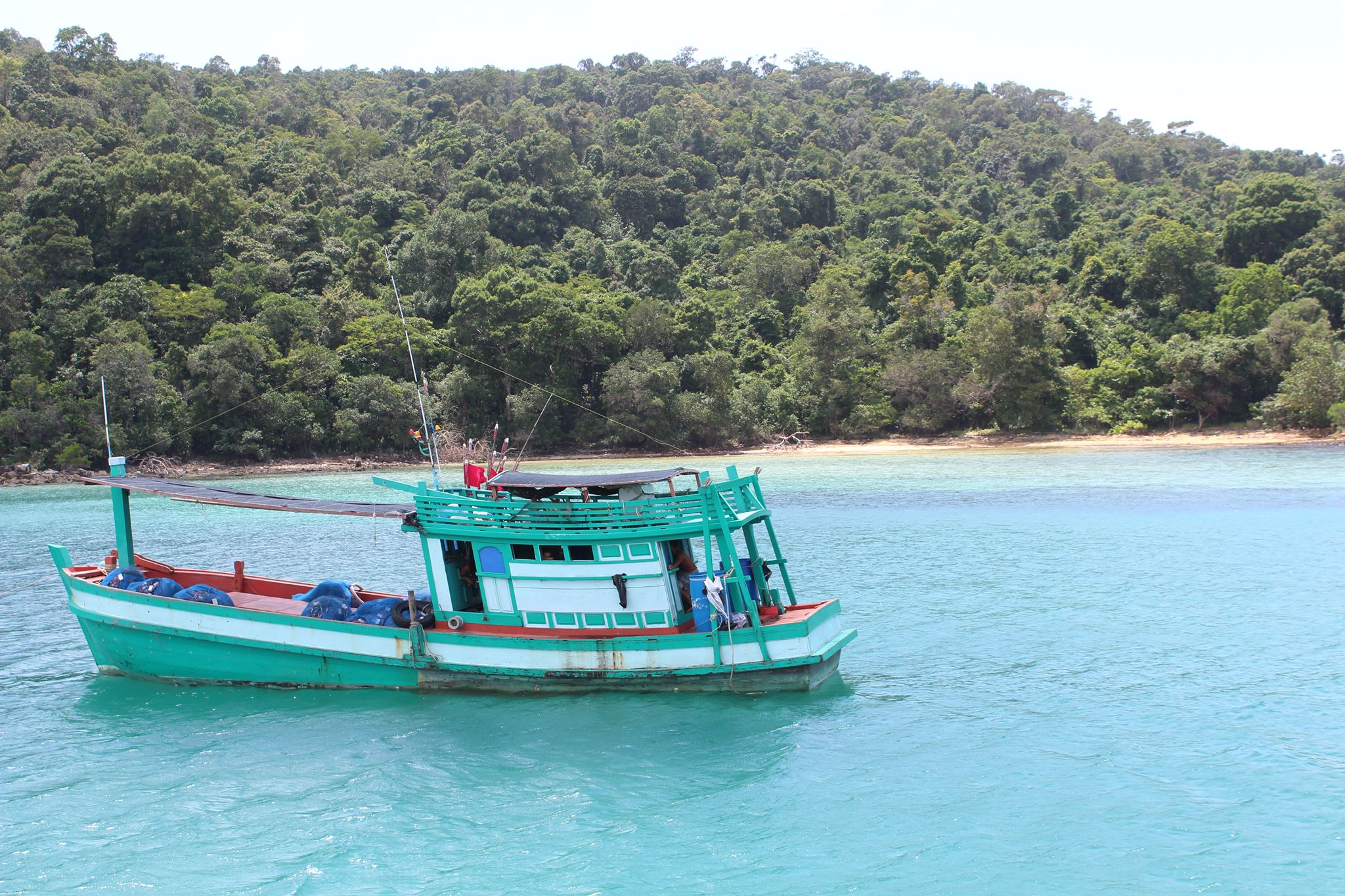 attraction-Introduction To Sihanouk ville Small Ship.jpg